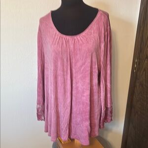 Umgee Tunic Top with Lace Trimmed Sleeves size 2X